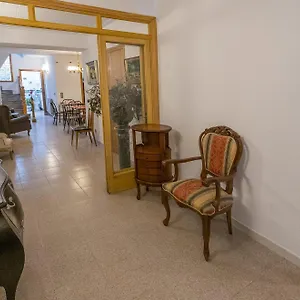 lhostalet-guesthouse.catalonia-hotels.com/